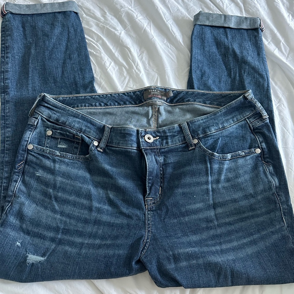 Torrid Size 14R Boyfriend Stretch, Vintage Stretch Jeans Distressed